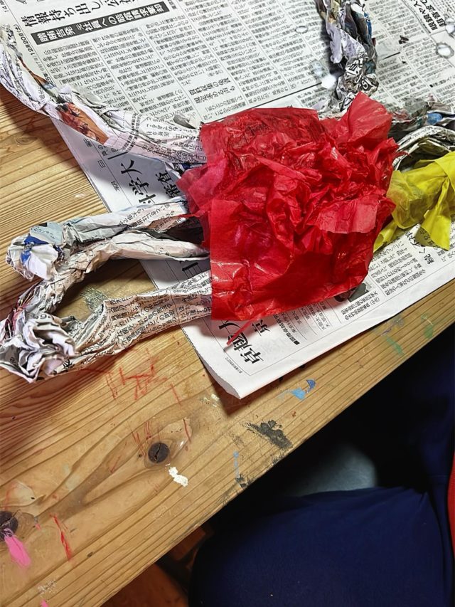 かっこいい張子！
図鑑をヒントに、形から組み立てて。
色はルールなし。思いついたまま、重ねていきます。

（みひめ先生）

随時生徒募集中です◎
お気軽にお問い合わせください
TLS Group
DIY Store三鷹 絵画造形アトリエ教室
0422-29-8557
三鷹市新川2-9-3 2階
・
・
・
・
#三鷹 #アート教室 #子どもアート教室 #絵画教室 #習い事